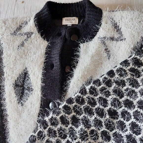 80's Jaguar Sweater (S/M) - Picture 10 of 11